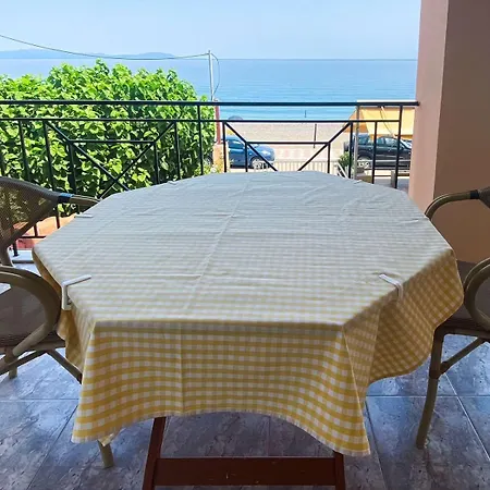 Asimenia Apartment Achladi