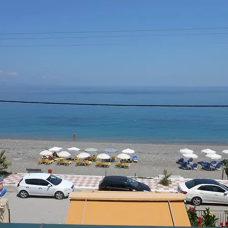 Asimenia Apartment Achladi